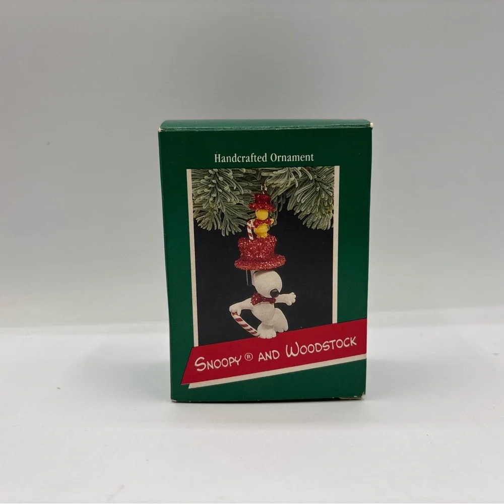 Hallmark Keepsake Ornament 1989‎ Vintage Snoopy And Woodstock Handcrafted